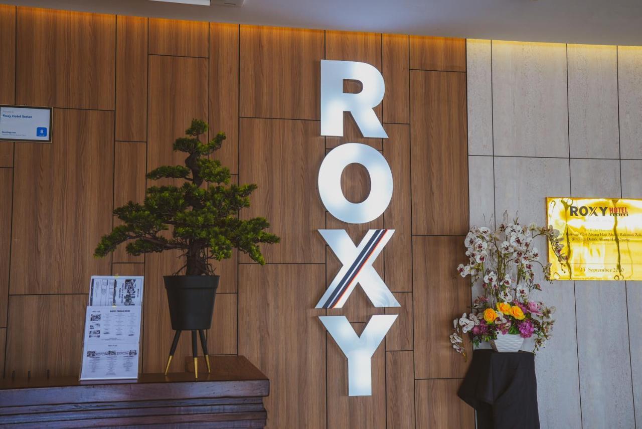 Roxy Hotel Serian Exterior foto